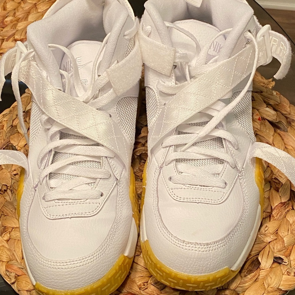 Nike Air Raiders Basket Ball Shoes